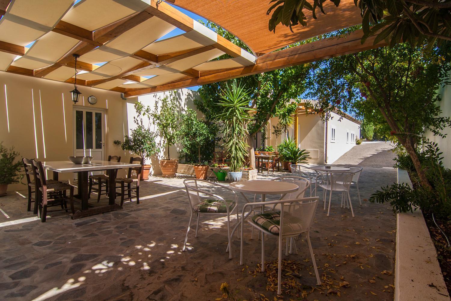 Villa Dio Petres Kroustas Ngoại thất bức ảnh