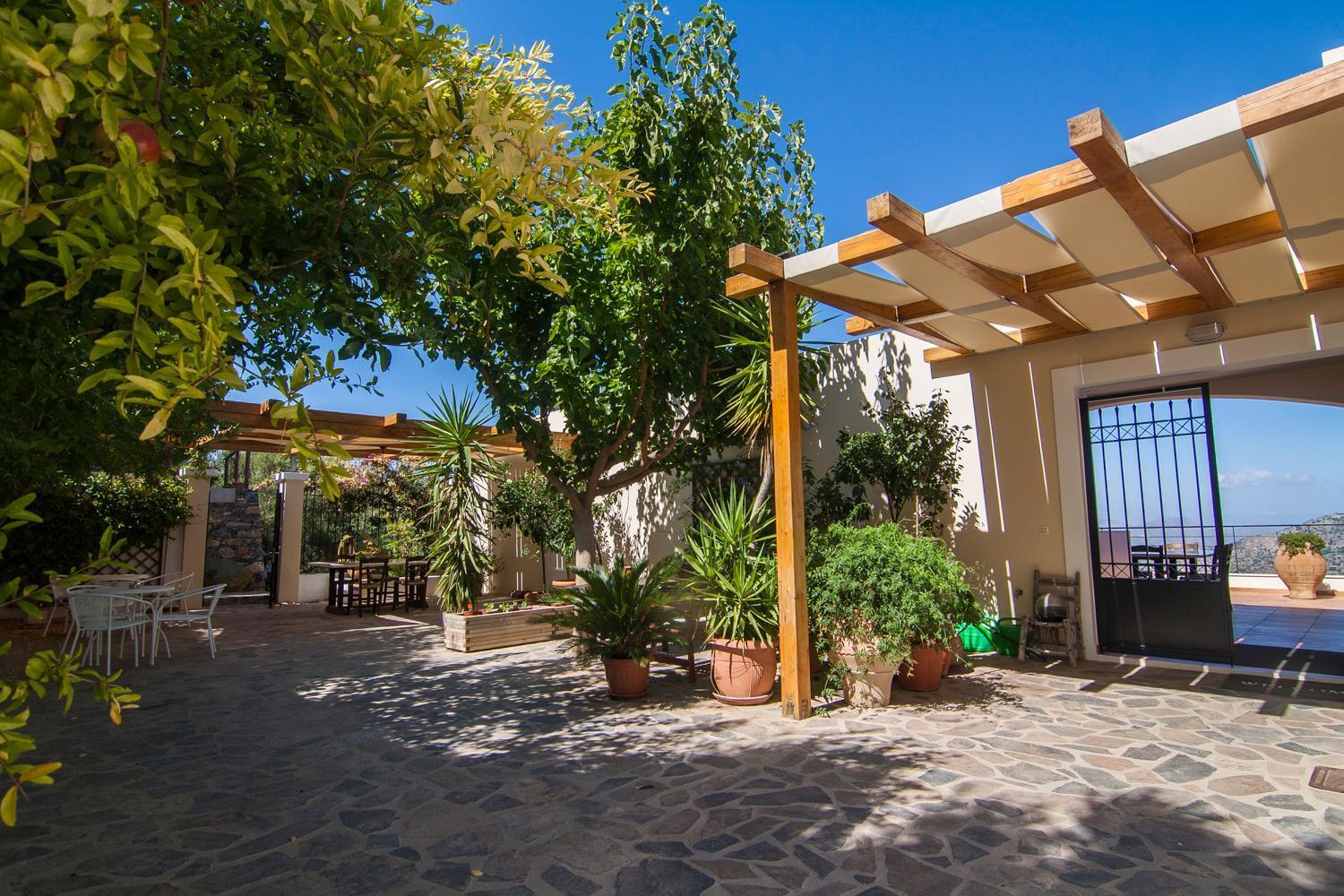 Villa Dio Petres Kroustas Ngoại thất bức ảnh