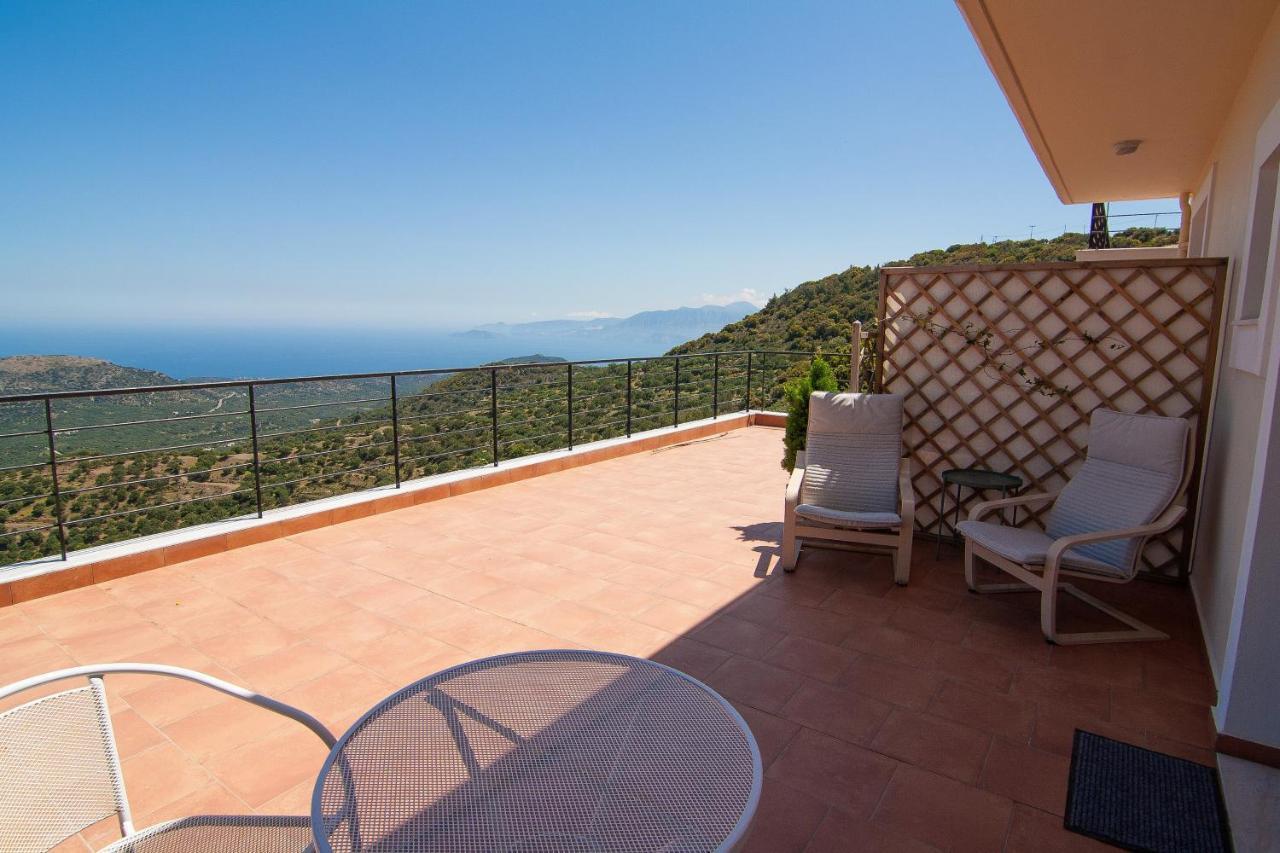 Villa Dio Petres Kroustas Ngoại thất bức ảnh