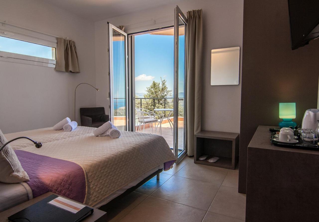 Villa Dio Petres Kroustas Ngoại thất bức ảnh