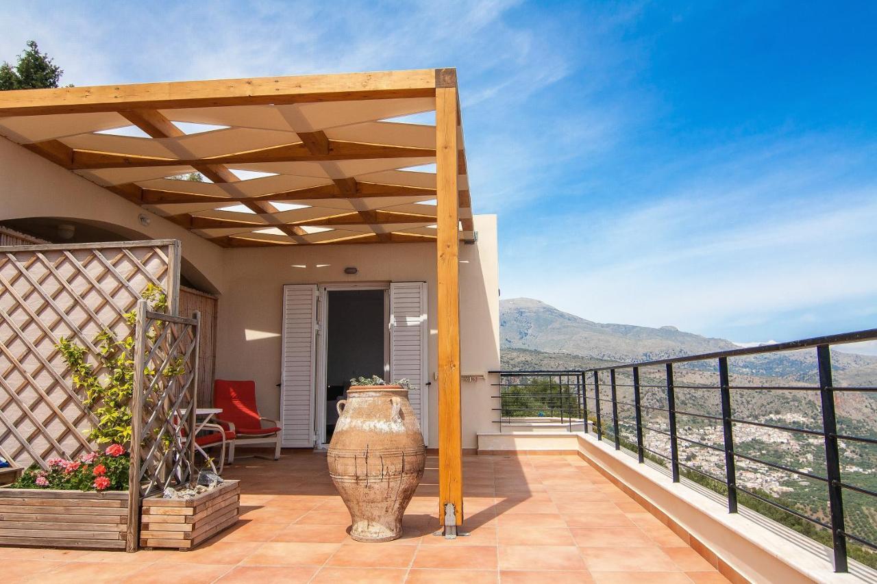 Villa Dio Petres Kroustas Ngoại thất bức ảnh