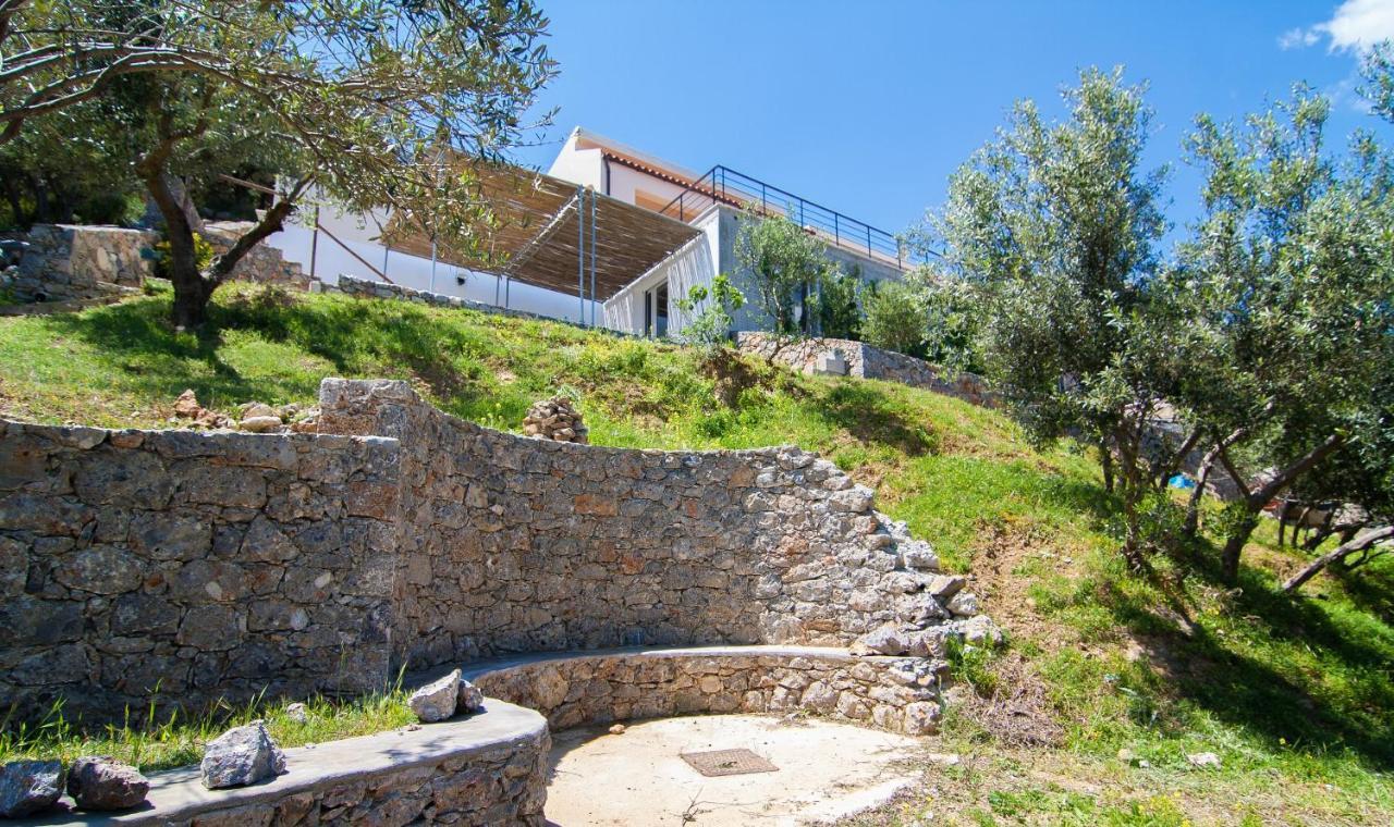 Villa Dio Petres Kroustas Ngoại thất bức ảnh