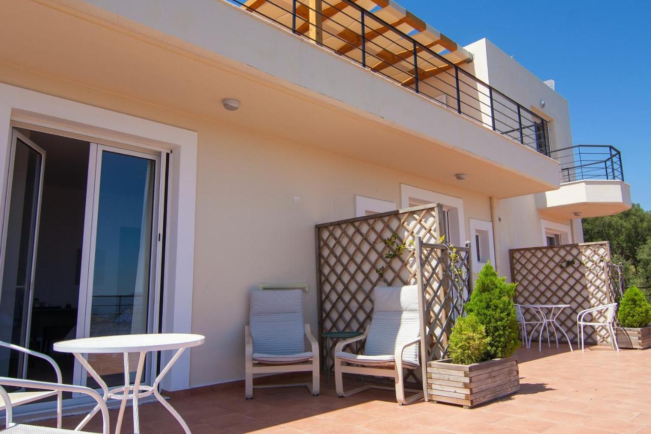 Villa Dio Petres Kroustas Ngoại thất bức ảnh